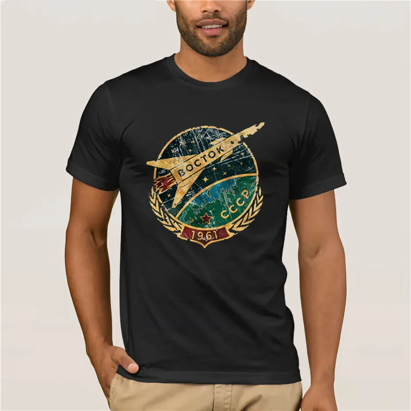 Summer Mens T Shirt Vintage Russia CCCP Yuri Gagarin Men Popular HERO cosmonaut Boctok 1961 Hot men's fun casual print T-shirt
Summer Mens T Shirt Vintage Russia CCCP Yuri Gagarin Men Popular HERO cosmonaut Boctok 1961 Hot men's fun casual print T-shirt