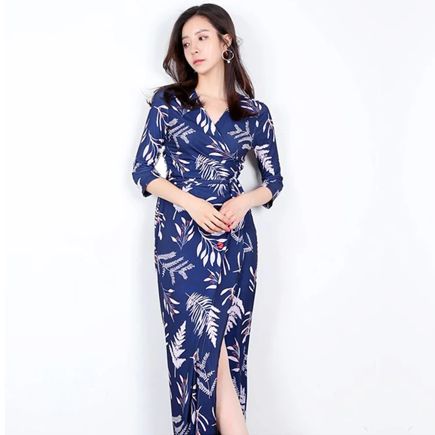 Long Maxi blue Dress Print Plus Size Sexy Casual Summer Beach Clothes Women Vestidos Render Elegant Robe Boho Party Club Dress
Long Maxi blue Dress Print Plus Size Sexy Casual Summer Beach Clothes Women Vestidos Render Elegant Robe Boho Party Club Dress