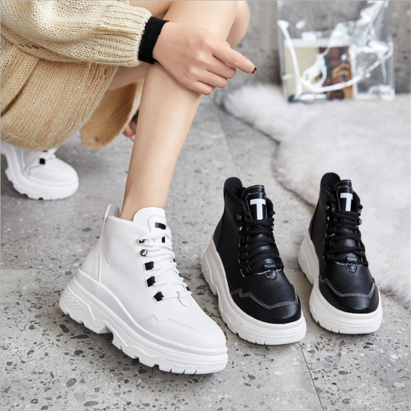 High-top Women's Shoes 2018 New Platform Sports Shoes Outdoor Running shoes White Black High Waterproof High Quality Sneakers
High-top Women's Shoes 2018 New Platform Sports Shoes Outdoor Running shoes White Black High Waterproof High Quality Sneakers