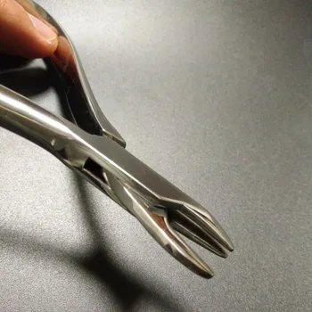 Dental Orthodontic Three Jaw Plier Short Neck (maximum for 0.76mm Diameter wire) Instrument 
Dental Orthodontic Three Jaw Plier Short Neck (maximum for 0.76mm Diameter wire) Instrument