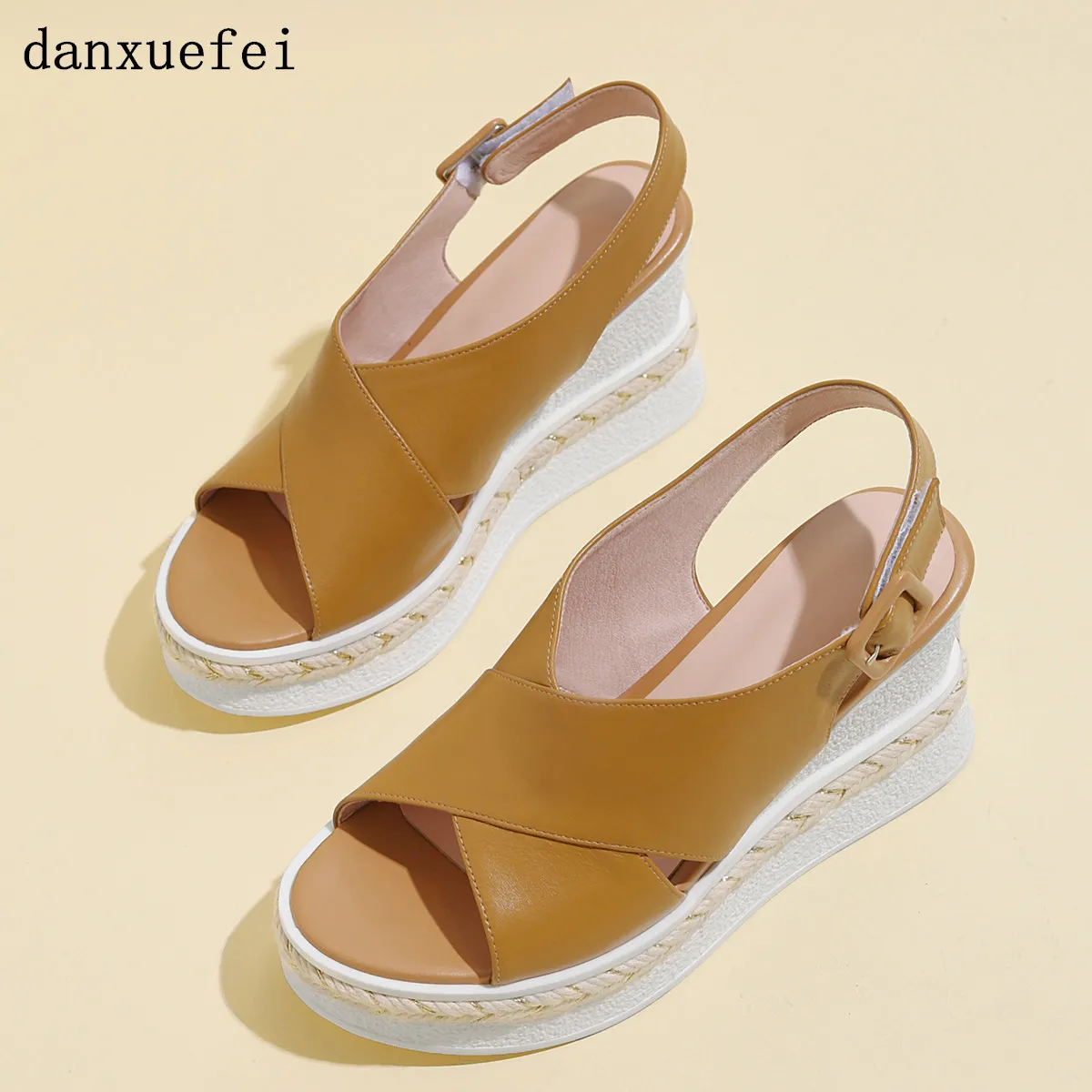 Plus size 42 women's genuine leather wedge platform sandals open toe ladies summer casual high heel pumps cross strap shoes sale
Plus size 42 women's genuine leather wedge platform sandals open toe ladies summer casual high heel pumps cross strap shoes sale