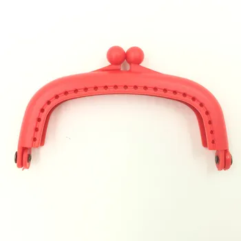 10Pcs Red Coins Purse Arc Frame Kiss Clasps Lock Clutch Clips Plastic Handbag Handle 9x5cm
10Pcs Red Coins Purse Arc Frame Kiss Clasps Lock Clutch Clips Plastic Handbag Handle 9x5cm