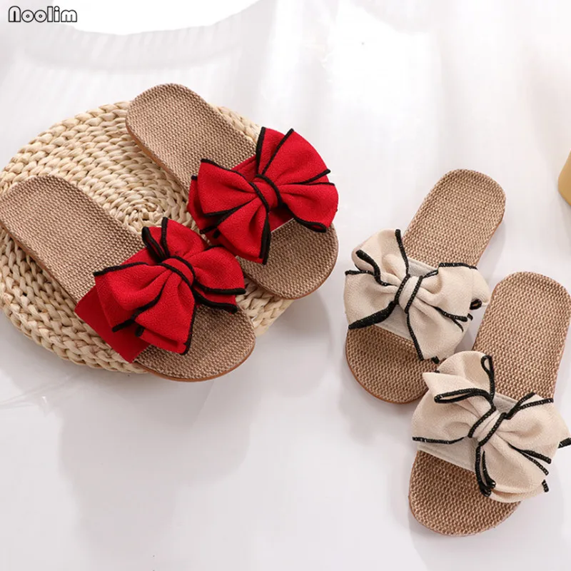 New Fashion Home Slippers Summer Bow-knot Soft Floor Woman Indoor Flats Shoes Cute Linen Slippers Women Shoes Home Shoes
New Fashion Home Slippers Summer Bow-knot Soft Floor Woman Indoor Flats Shoes Cute Linen Slippers Women Shoes Home Shoes