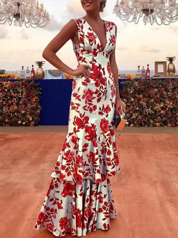 Floral Print V-Neck Women Dress Sleeveless Sexy Beach Summer Dress Ruffle A-Line Pleated and Multi Layers Women Dress
Floral Print V-Neck Women Dress Sleeveless Sexy Beach Summer Dress Ruffle A-Line Pleated and Multi Layers Women Dress