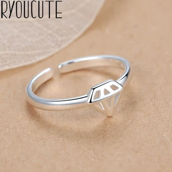 Bohemian Punk Real Silver Color Triangle Rings for Women Statement Jewelry Big Finger Engagement Ring Party Gift
Bohemian Punk Real Silver Color Triangle Rings for Women Statement Jewelry Big Finger Engagement Ring Party Gift