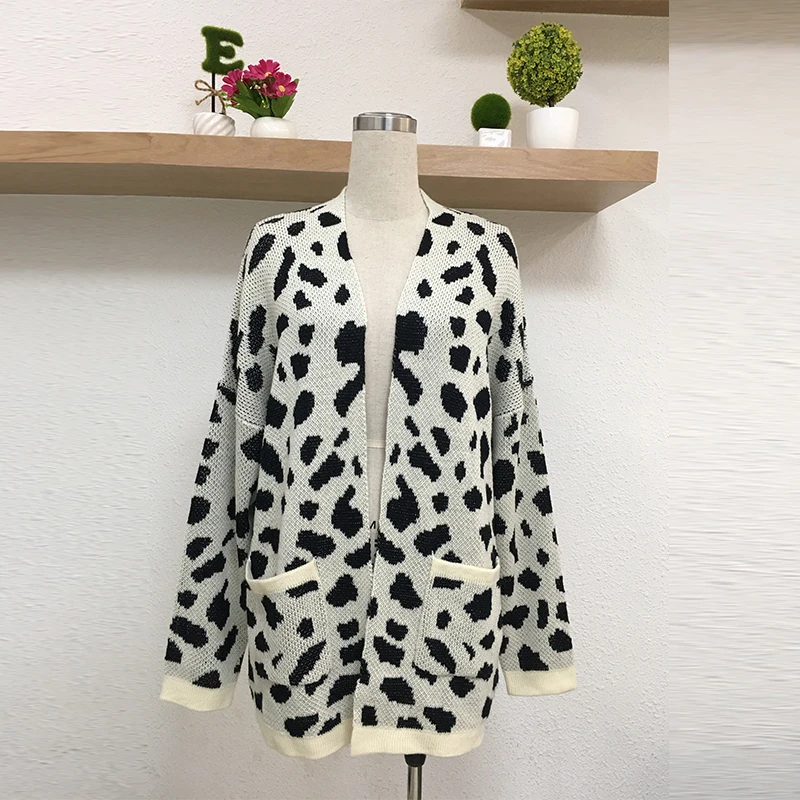 Cardigans Leopard Long Sleeve Sweater Spring Autumn Winter Cardigan Female Casual Jumpers Coats Outwear Winter Knitted Top z0446
Cardigans Leopard Long Sleeve Sweater Spring Autumn Winter Cardigan Female Casual Jumpers Coats Outwear Winter Knitted Top z0446