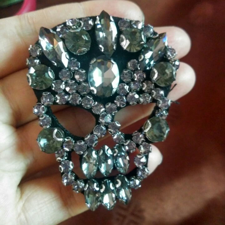Applications for Clothes Beaded Applique Beads Skull Patch Crystal Skull Applique Shoes Bags Sewing for Jewelry Brooch
Applications for Clothes Beaded Applique Beads Skull Patch Crystal Skull Applique Shoes Bags Sewing for Jewelry Brooch