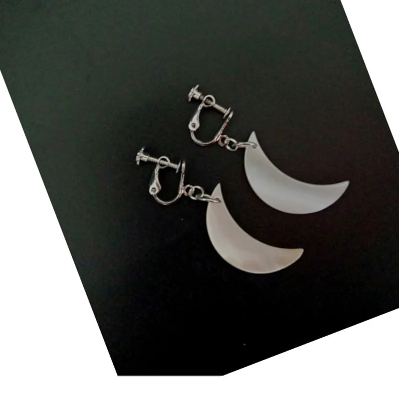 Grace Jun Korea Style Shell Material Moon Shape Clip on Earrings No Pierced for Women Party Wedding Gorgeous Earrings Bijouterie
Grace Jun Korea Style Shell Material Moon Shape Clip on Earrings No Pierced for Women Party Wedding Gorgeous Earrings Bijouterie
