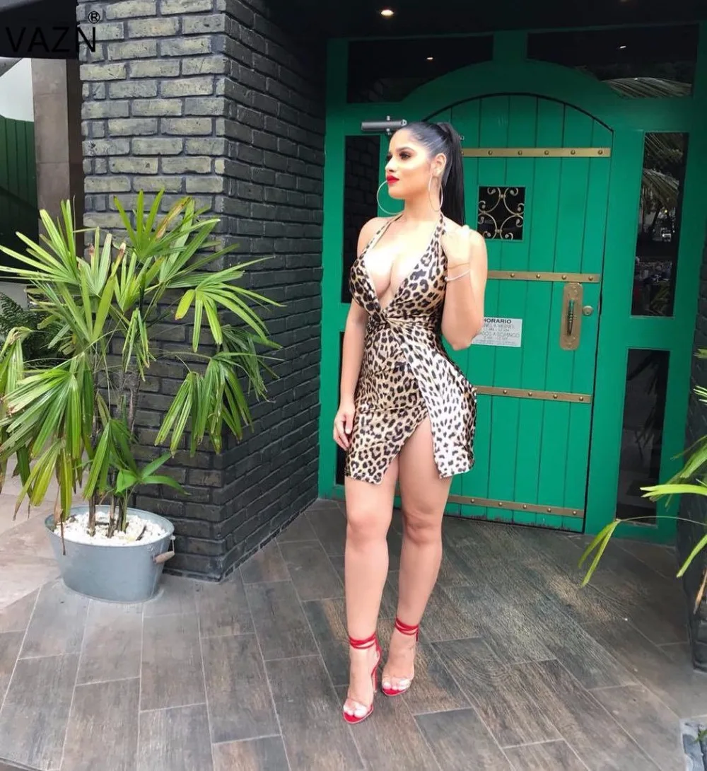 VAZN Ladies New Dress Sexy Night Club Style Women Dress Leopard Halter Deep V-Neck Sleeveless Hollow Out Lady Mini Dress LA3049
VAZN Ladies New Dress Sexy Night Club Style Women Dress Leopard Halter Deep V-Neck Sleeveless Hollow Out Lady Mini Dress LA3049