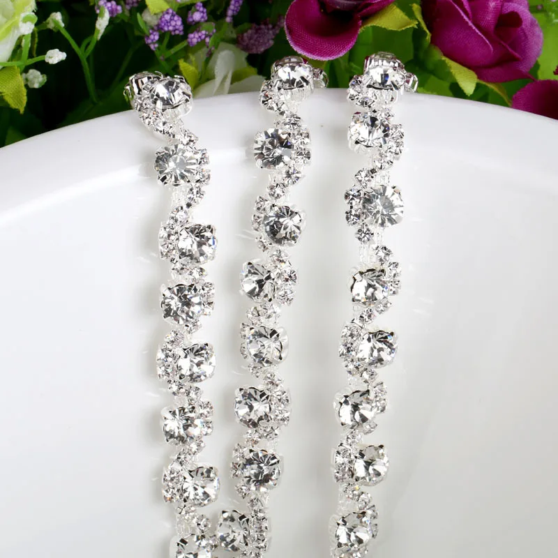 

1yard Fancy Crystal Rhinestone Chain With Claw Sew on Garment Bags and DIY Wedding Dress Decoration