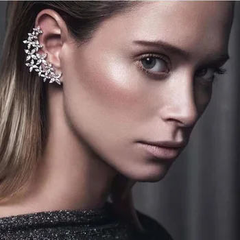 Be 8 2018 New Korean Elegant Asymmetry Clear Stone Unique Earrings Women's Accessaries, Stud Earrings for Women Gift E712
Be 8 2018 New Korean Elegant Asymmetry Clear Stone Unique Earrings Women's Accessaries, Stud Earrings for Women Gift E712