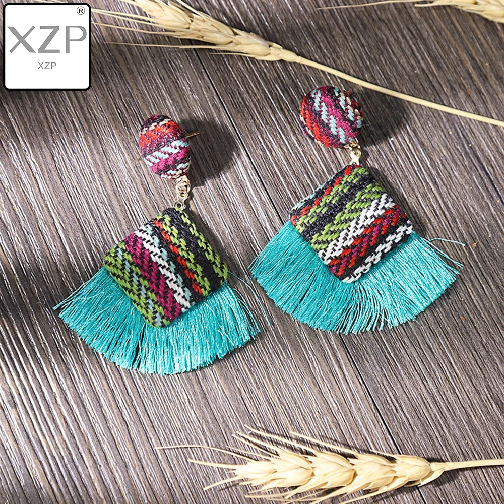 XZP Ethnic Plaid Bohemian Fringe Long Pendant Earrings Women Fashion Jewelry Dangle Silk Fabric Ethnic Tassel Earrings
XZP Ethnic Plaid Bohemian Fringe Long Pendant Earrings Women Fashion Jewelry Dangle Silk Fabric Ethnic Tassel Earrings