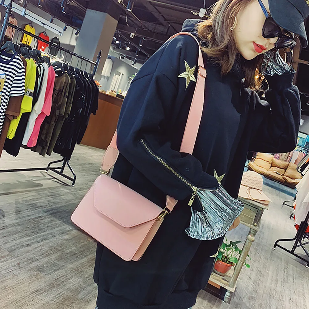 Women Retro Port Wind Bag Versatile Shoulder Messenger Wide Shoulder Strap Shoulder Bag luxury handbags women bags designer L*5
Women Retro Port Wind Bag Versatile Shoulder Messenger Wide Shoulder Strap Shoulder Bag luxury handbags women bags designer L*5