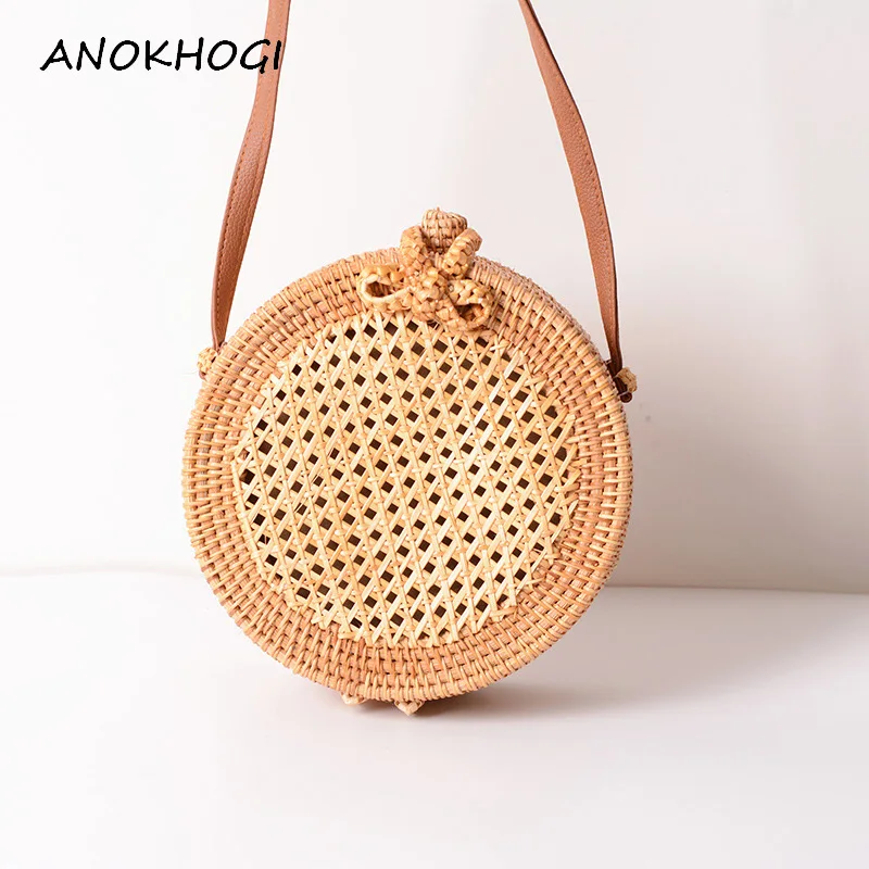 High Quality Handmade Rattan Bags Straw Woven Bali Style Plaid Checkered Bow Button Style Shoulder Bags Corssbody Messenger B259
High Quality Handmade Rattan Bags Straw Woven Bali Style Plaid Checkered Bow Button Style Shoulder Bags Corssbody Messenger B259