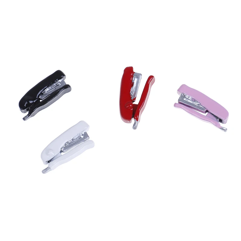 NEW Dollhouse Miniature 1:12 Toy Metal Stapler Model Length 2cm Red White Pink Black
NEW Dollhouse Miniature 1:12 Toy Metal Stapler Model Length 2cm Red White Pink Black