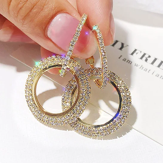 New design Round Shiny Rhinestone Gold Drop Earrings for Women Girl Geometric Crystal Big Wedding party Earring cc Jewelry
New design Round Shiny Rhinestone Gold Drop Earrings for Women Girl Geometric Crystal Big Wedding party Earring cc Jewelry