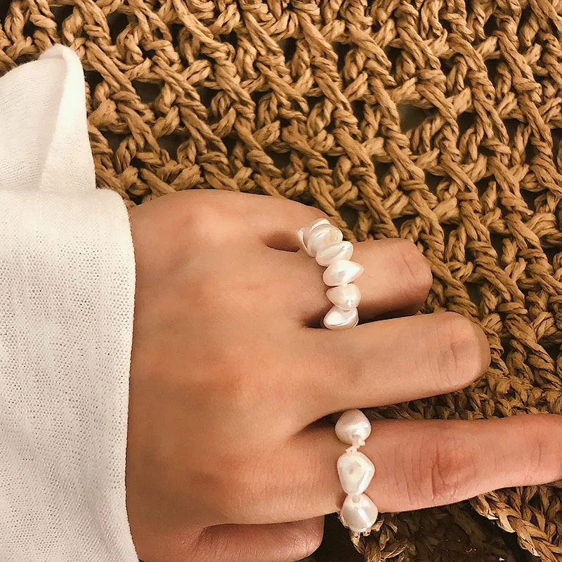 2Pcs/Set Fashion Simulated Irregular Pearl Adjustable Round Rings Women New Arrival Pearl Chain Ring Beaded Elastic Finger Ring
2Pcs/Set Fashion Simulated Irregular Pearl Adjustable Round Rings Women New Arrival Pearl Chain Ring Beaded Elastic Finger Ring