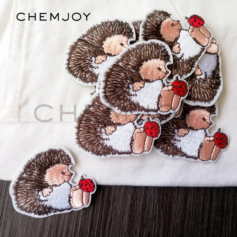 Embroidery Hedgehog Patch Iron on Stickers for Clothes Cartoon Cloth Patch Sew on Applique Cute Patch for Clothing Kids
Embroidery Hedgehog Patch Iron on Stickers for Clothes Cartoon Cloth Patch Sew on Applique Cute Patch for Clothing Kids