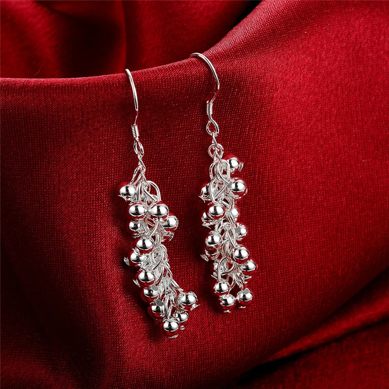DOTEFFIL 925 Sterling Silver Smooth Grape Bead Drop Earrings For Woman Wedding Engagement Fashion Party Charm Jewelry
DOTEFFIL 925 Sterling Silver Smooth Grape Bead Drop Earrings For Woman Wedding Engagement Fashion Party Charm Jewelry