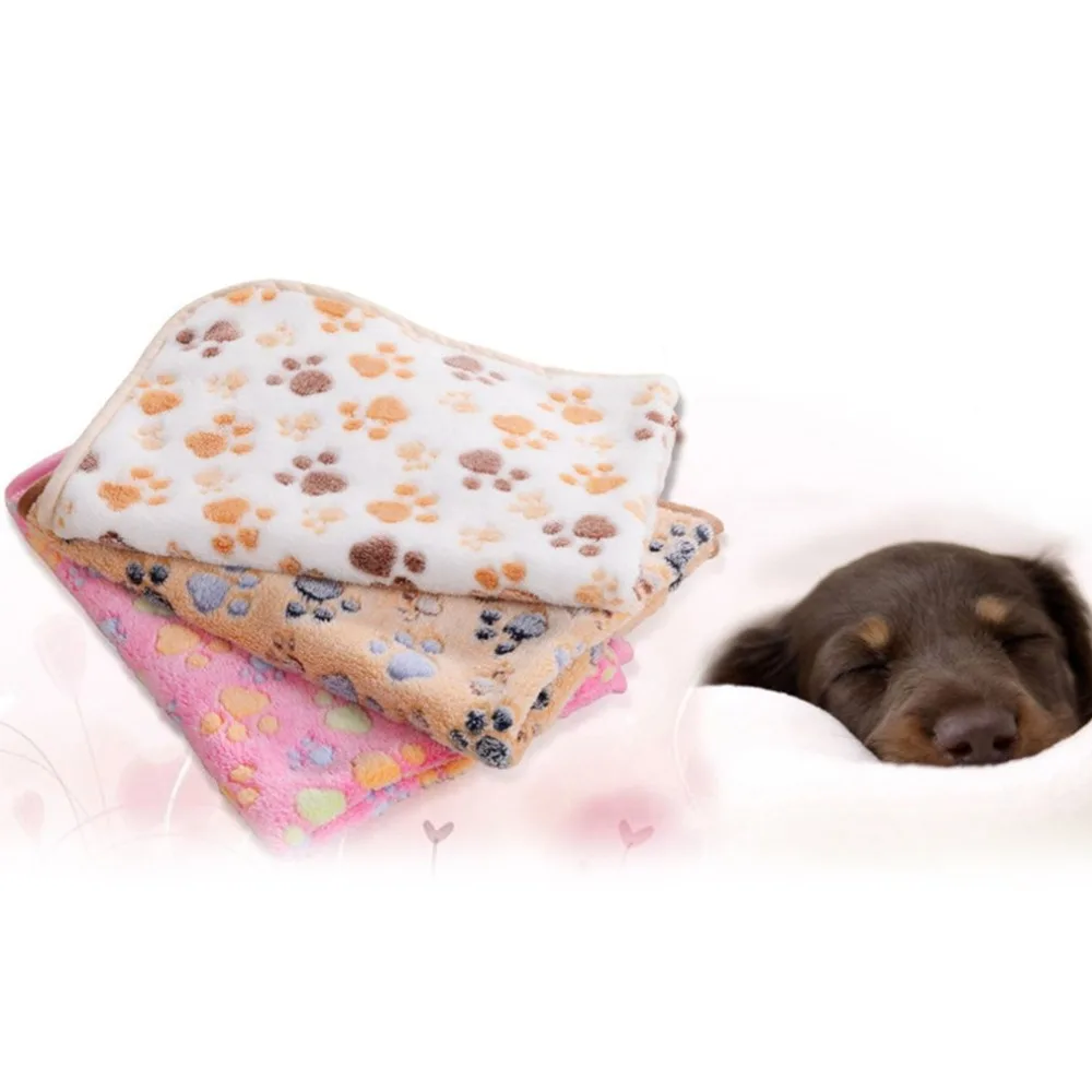 3 Colors Cute Pet Floral Hot Dog Cat Paw Print Dog Soft Dog Puppy Fleece Blanket Pet Dog Beds 40X60 cm
3 Colors Cute Pet Floral Hot Dog Cat Paw Print Dog Soft Dog Puppy Fleece Blanket Pet Dog Beds 40X60 cm