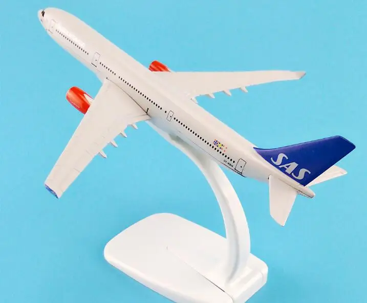 16cm Alloy Metal AIR Scandinavian SAS Airlines Airbus 330 A330 Airways Airplane Model Plane Model W Stand Aircraft Gift
16cm Alloy Metal AIR Scandinavian SAS Airlines Airbus 330 A330 Airways Airplane Model Plane Model W Stand Aircraft Gift