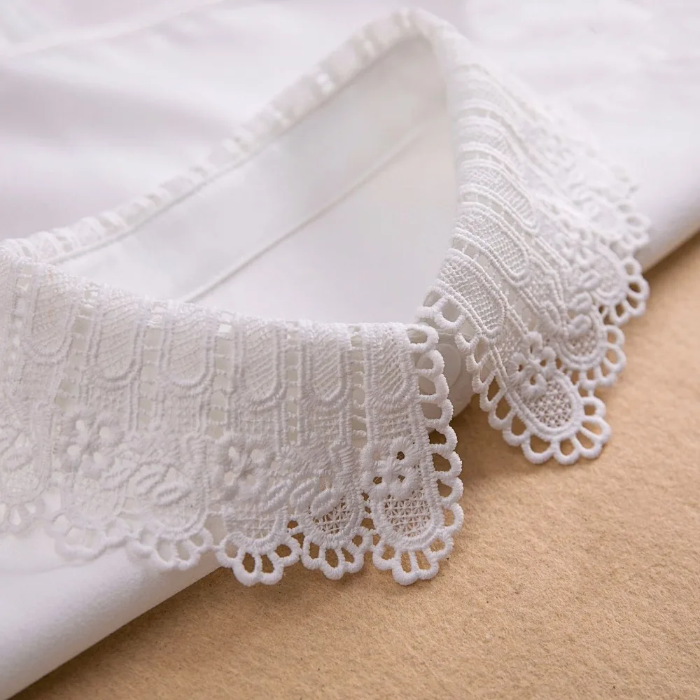 High-end Fake False Collar Women White Hollowed Neck Embroidery Solid Detachable Collar Lapel Blouse Female Clothes Accessories
High-end Fake False Collar Women White Hollowed Neck Embroidery Solid Detachable Collar Lapel Blouse Female Clothes Accessories