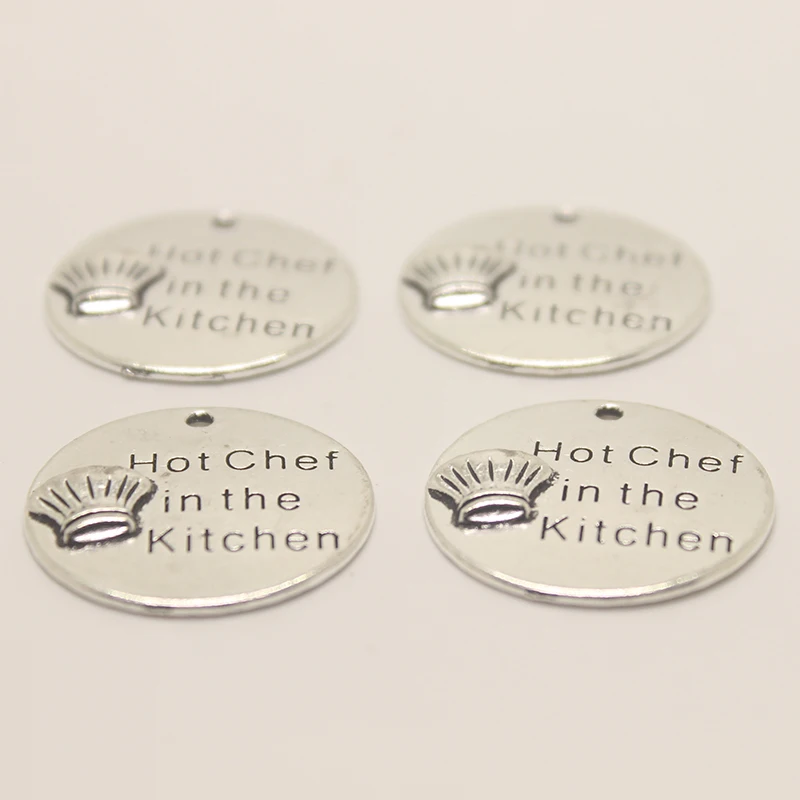 10pcs/ 25mm Chef Charms Antique Silver Tone - Hot Chef in the kitchen charm pendant
10pcs/ 25mm Chef Charms Antique Silver Tone - Hot Chef in the kitchen charm pendant