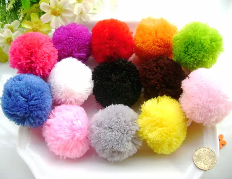 200pcs Yarn Pom Poms Crafty Jewelry Making Decoration Party handmade pom poms, Beautiful Mixed Colors Yarn pompom 1.5cm-6cm
200pcs Yarn Pom Poms Crafty Jewelry Making Decoration Party handmade pom poms, Beautiful Mixed Colors Yarn pompom 1.5cm-6cm