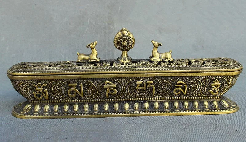12" Tibet Buddhism Pure Bronze 8 Auspicious Symbol Statue Incense Incense Burner
12" Tibet Buddhism Pure Bronze 8 Auspicious Symbol Statue Incense Incense Burner