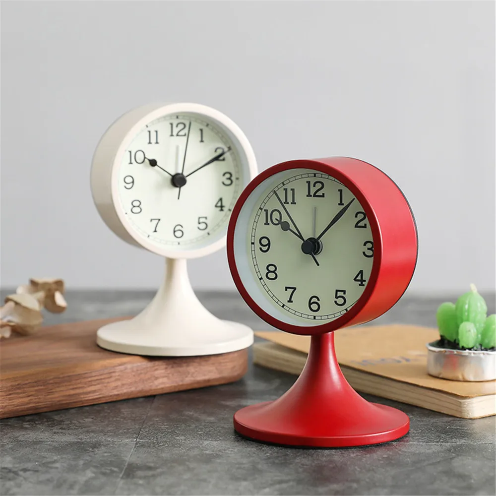 Nordic Vintage Desktop Metal Alarm Clock Simple Table Mini Wake up Bell Student Bedside Retro Red Mute Needle Get Up Clock
Nordic Vintage Desktop Metal Alarm Clock Simple Table Mini Wake up Bell Student Bedside Retro Red Mute Needle Get Up Clock