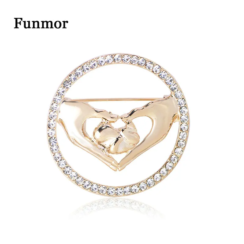 Funmor Warm Round Brooch Hands Enamel Pins Mother Women Cardigans Pullover Dress Corsage Gathering Banquet Decoration Ornaments
Funmor Warm Round Brooch Hands Enamel Pins Mother Women Cardigans Pullover Dress Corsage Gathering Banquet Decoration Ornaments