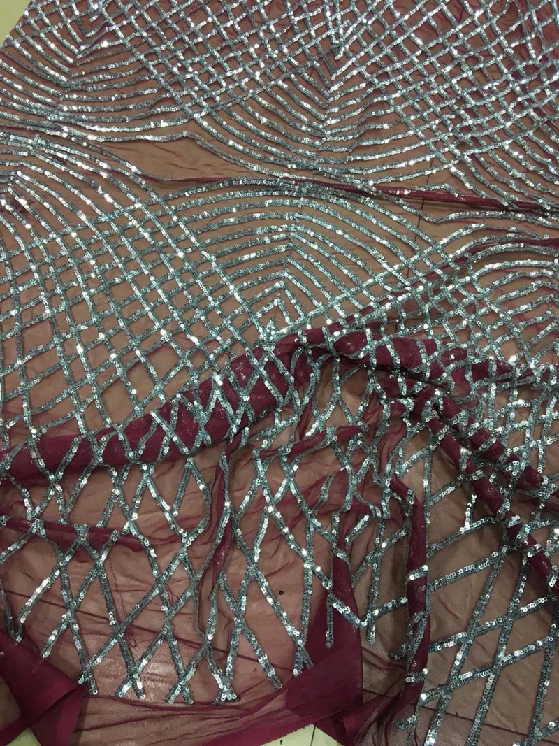 (5yards/pc) fashion African sequins French net lace fabric with embroidery in wine red and silver for party dress FSQX06
(5yards/pc) fashion African sequins French net lace fabric with embroidery in wine red and silver for party dress FSQX06