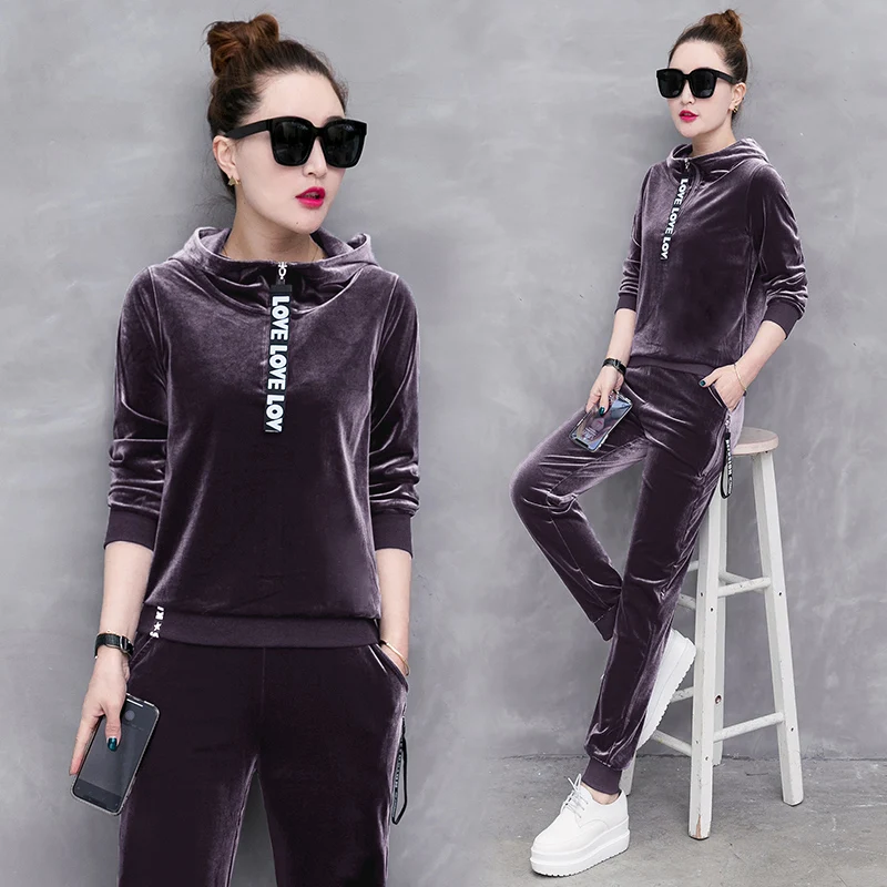 2018 Fashion Spring 2 Piece Sets Women Sporting Suit Casual Loose Female Streetwear Tracksuit Gold Velvet Pants Sets Plus Size
2018 Fashion Spring 2 Piece Sets Women Sporting Suit Casual Loose Female Streetwear Tracksuit Gold Velvet Pants Sets Plus Size