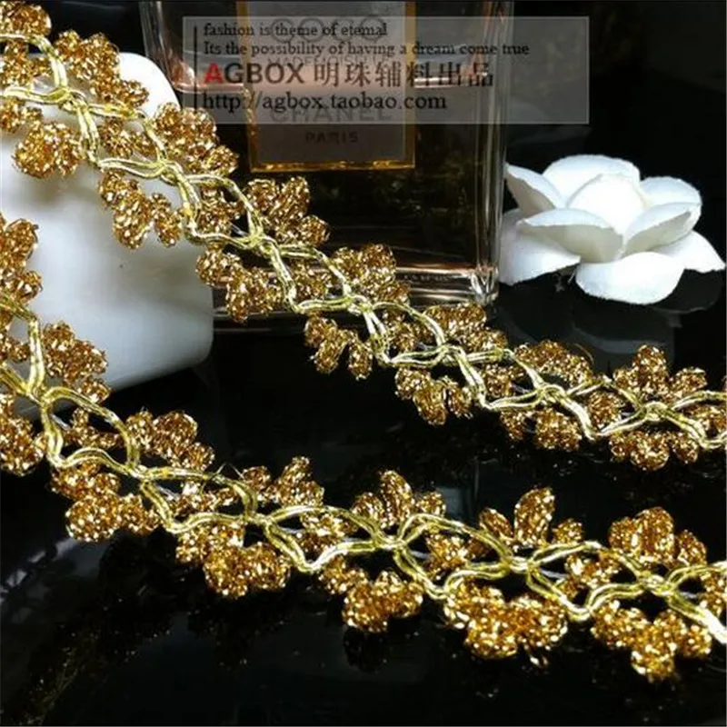 Free Shipping 5Yards Polyester 2Colors Beautiful Flower Venice Lace Applique Sewing Trims Craft LJ0003
Free Shipping 5Yards Polyester 2Colors Beautiful Flower Venice Lace Applique Sewing Trims Craft LJ0003