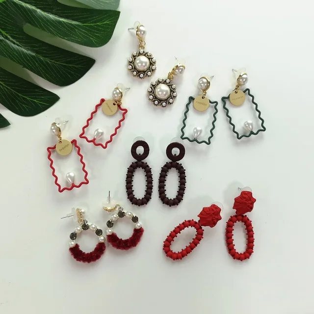 JURAN Boho Fashion Crystal Metal Drop Earrings For Women Charm Dangle Statement Earrings Jewelry Christmas Gifts Wholesale
JURAN Boho Fashion Crystal Metal Drop Earrings For Women Charm Dangle Statement Earrings Jewelry Christmas Gifts Wholesale