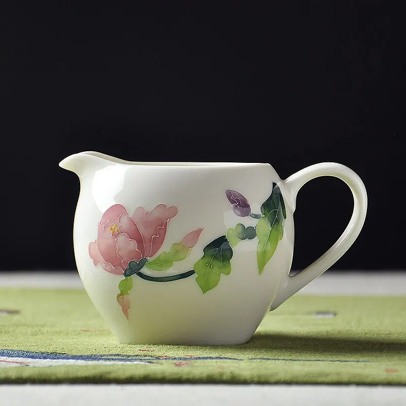 260ml Fair Cup Ceramic Porcelain Relief Flower Pattern Public Cup Drinkware Home Kung Fu Tea Set Cha Hai Coffee Milk Handle Mugs
260ml Fair Cup Ceramic Porcelain Relief Flower Pattern Public Cup Drinkware Home Kung Fu Tea Set Cha Hai Coffee Milk Handle Mugs