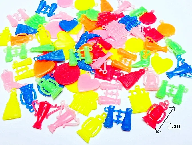 10pc Assorted Pendant Bead Charms Fashion Girl Kids Jewelery Chip Necklace Vintage Cup Cake Topper Decoration DIY Home Craft
10pc Assorted Pendant Bead Charms Fashion Girl Kids Jewelery Chip Necklace Vintage Cup Cake Topper Decoration DIY Home Craft