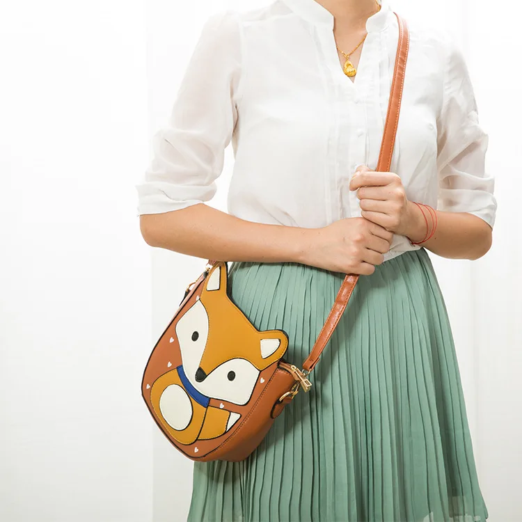 New fashion cute cartoon little fox messenger bag female PU wild casual shoulder bag.
New fashion cute cartoon little fox messenger bag female PU wild casual shoulder bag.