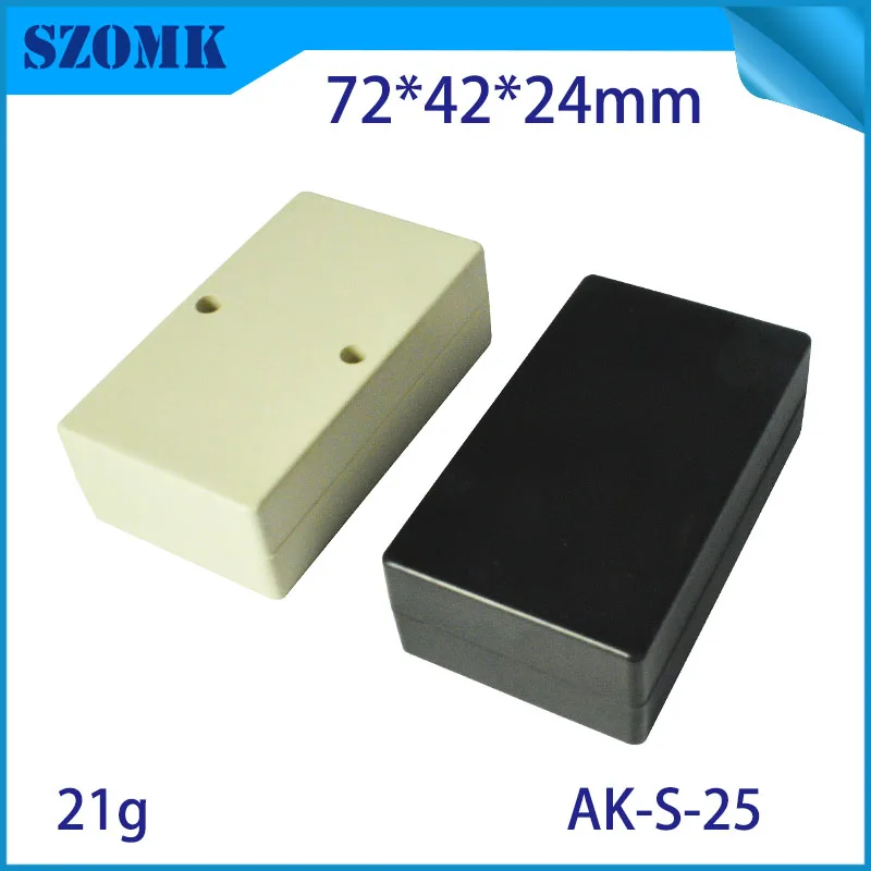 2 pieces a lot White and black color little box small plastic terminal box connection enclosure case72*42*23 mm for pcb design
2 pieces a lot White and black color little box small plastic terminal box connection enclosure case72*42*23 mm for pcb design