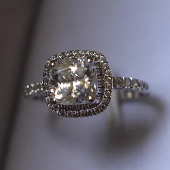 14K Brand Moissanite Jewelry Ring Custom 1CT Fine Diamond Cushion Tested Moissanite Engagement Ring White Gold Halo Paved
14K Brand Moissanite Jewelry Ring Custom 1CT Fine Diamond Cushion Tested Moissanite Engagement Ring White Gold Halo Paved