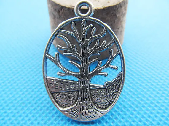 10pcs Antique Silver tone/Antique Bronze Hollow Filigree Lucky Wish Tree of Life Round Connector Pendant Charm,DIY Accessory
10pcs Antique Silver tone/Antique Bronze Hollow Filigree Lucky Wish Tree of Life Round Connector Pendant Charm,DIY Accessory