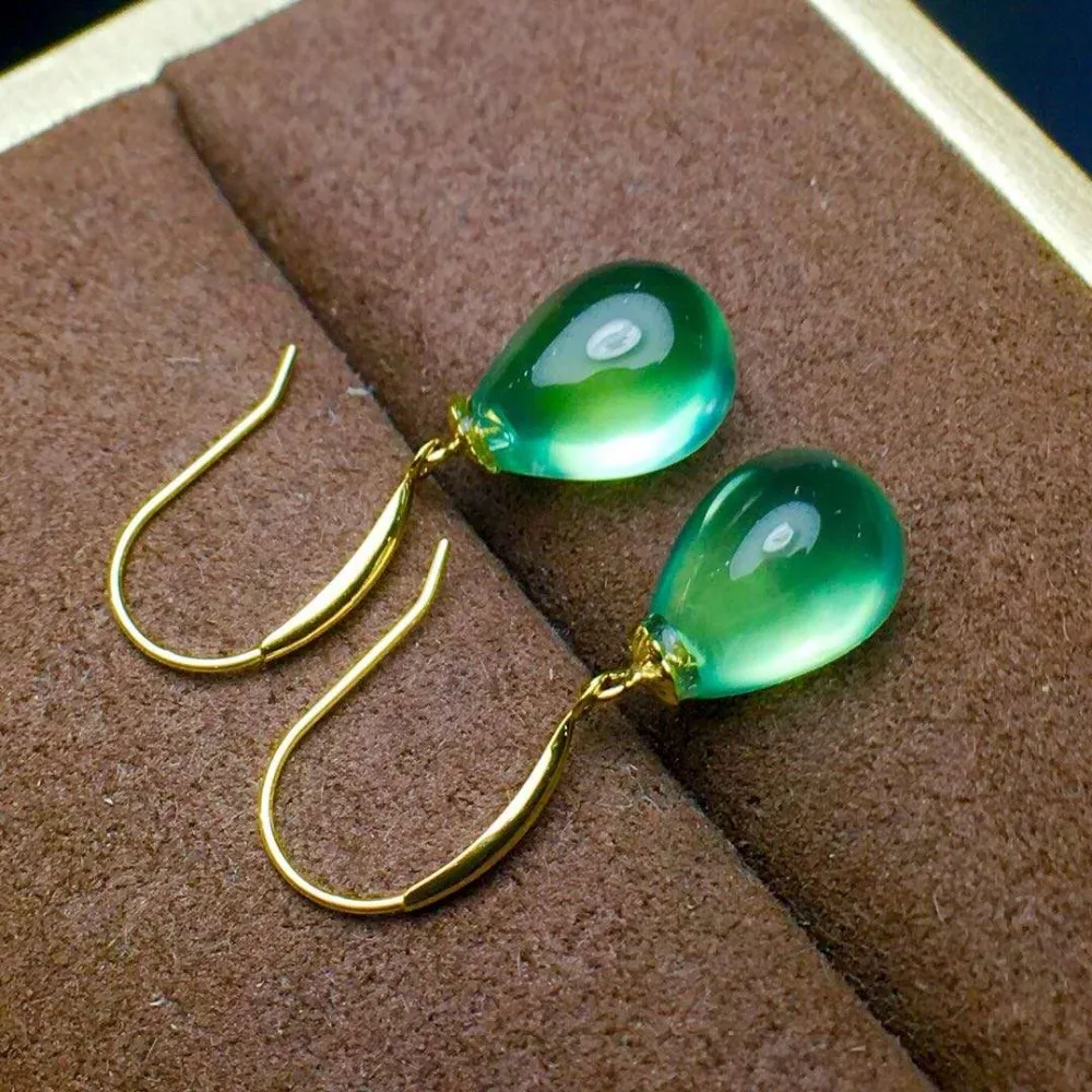 18K gold mosaic Pure natural Prehnite eardrop Boutique Prehnite Crystal purity And 18K Gold prehnite pendants.
18K gold mosaic Pure natural Prehnite eardrop Boutique Prehnite Crystal purity And 18K Gold prehnite pendants.