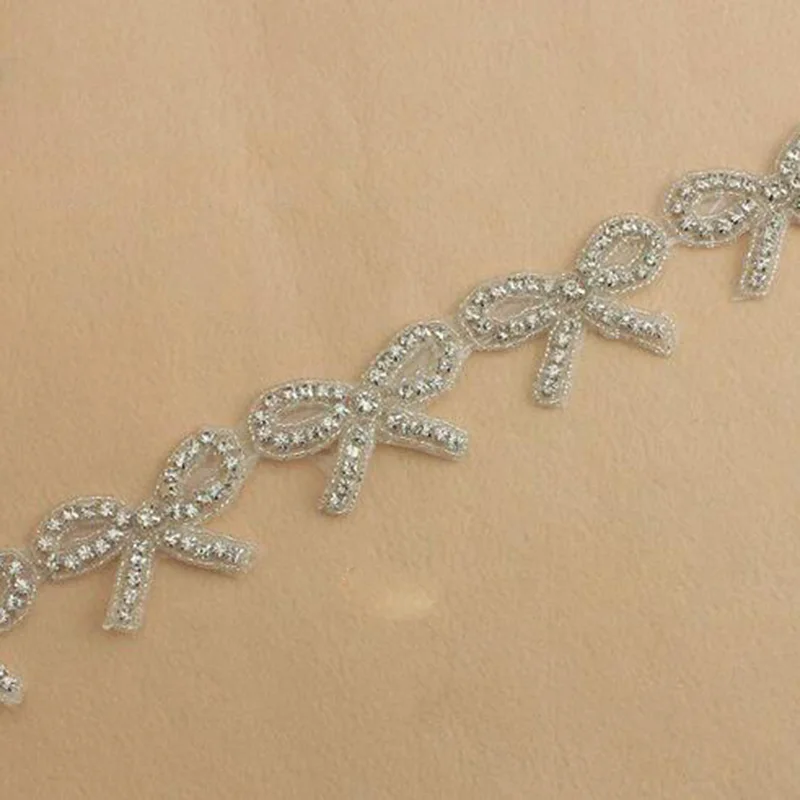 1Yard Crystal Rhinestone Trim Bows Crystal Applique Sew On Diamante Chain For Cake Banding AIWUJIA
1Yard Crystal Rhinestone Trim Bows Crystal Applique Sew On Diamante Chain For Cake Banding AIWUJIA
