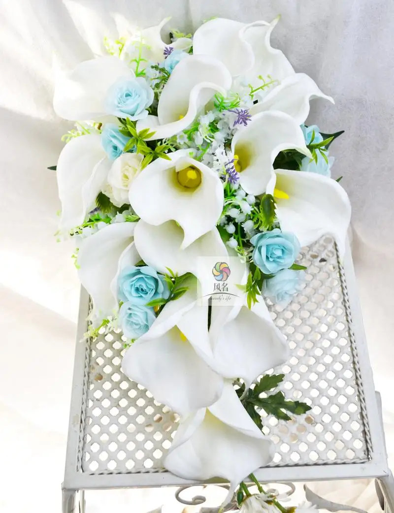 Handmade Flower Wedding Supplies Bridal Bridesmaid Bouquet Artificial Calla Lily Flowers Waterfall Style Bride Holding Bouquets
Handmade Flower Wedding Supplies Bridal Bridesmaid Bouquet Artificial Calla Lily Flowers Waterfall Style Bride Holding Bouquets