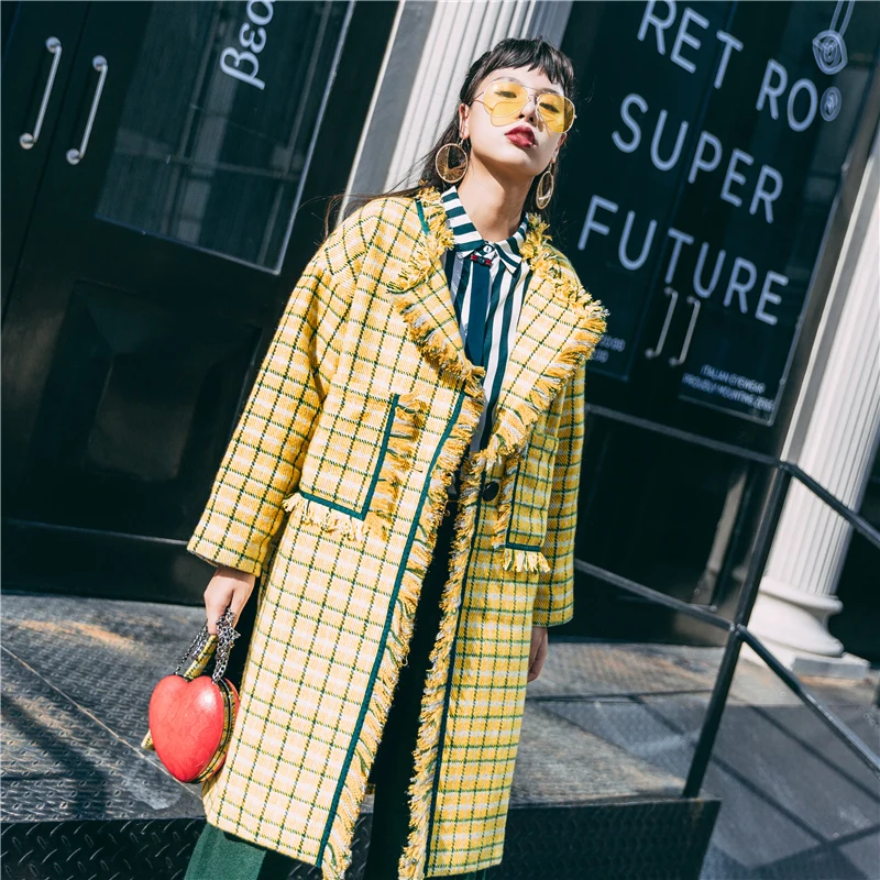 Female Autumn Winter New Thick Yellow Woolen Coat Women Vintage Fashion Lattice Tassel Wool Jacket Casual Loose Long Parkas Z391
Female Autumn Winter New Thick Yellow Woolen Coat Women Vintage Fashion Lattice Tassel Wool Jacket Casual Loose Long Parkas Z391