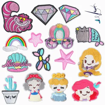 1Pcs Beautiful Girls Patch Iron On Stickers Applique For T-shirt Dresses DIY Clothes Decoration
1Pcs Beautiful Girls Patch Iron On Stickers Applique For T-shirt Dresses DIY Clothes Decoration