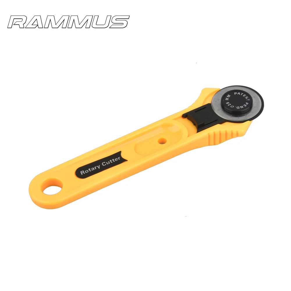 28mm Rotary Cutter Knife Patchwork Fabric Leather Paper Safety Handle Blade Circular Cutting Arts Crafts Household Sewing Tool
28mm Rotary Cutter Knife Patchwork Fabric Leather Paper Safety Handle Blade Circular Cutting Arts Crafts Household Sewing Tool