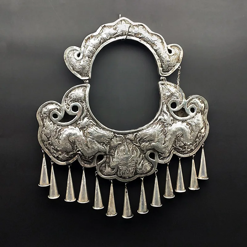 hot sell new - free shipping Handmade Miao silver collar female folk style handmade Long Necklace lock necklace
hot sell new - free shipping Handmade Miao silver collar female folk style handmade Long Necklace lock necklace