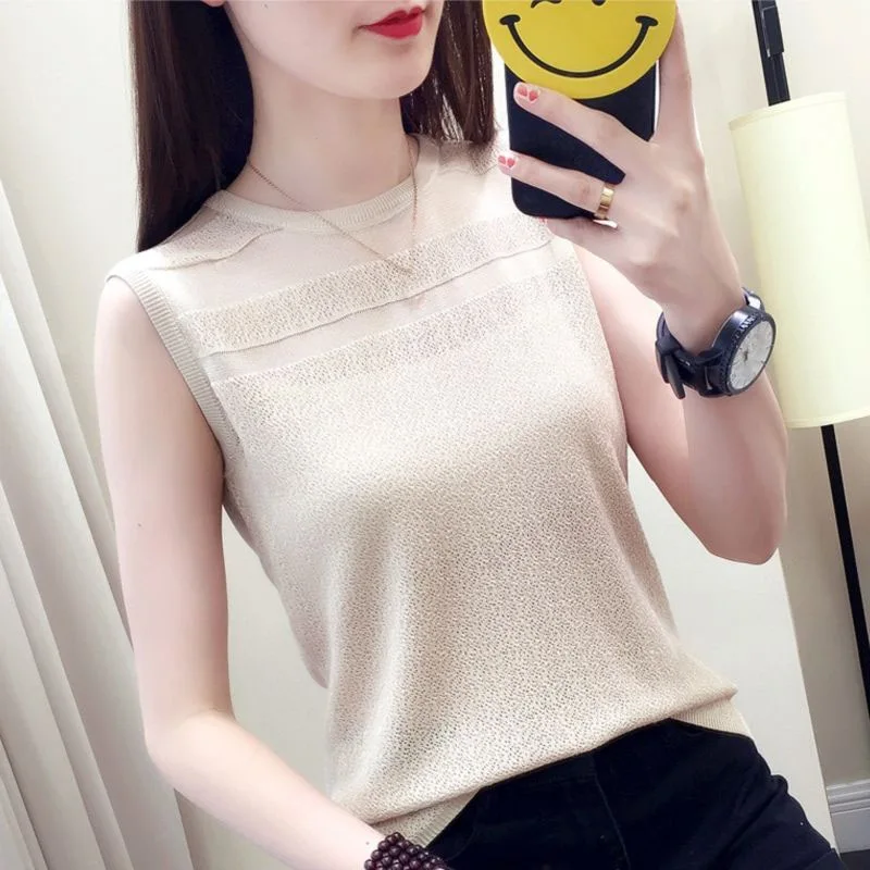 Summer 2019 New Solid Color Loose Style Women's Camisole Stitching Design Transparent Sexy Women's Camisole
Summer 2019 New Solid Color Loose Style Women's Camisole Stitching Design Transparent Sexy Women's Camisole