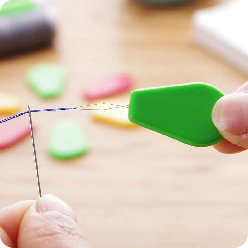 2pcs Wear line device for the elderly must easily wear line environmental protection plastic thread DIY sewing tools
2pcs Wear line device for the elderly must easily wear line environmental protection plastic thread DIY sewing tools